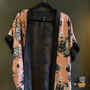 SIZE SMALL PINK KIMONO